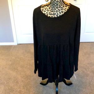 Sydney Gregory black long sleeve tiered ruffle top